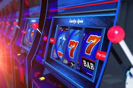 Giao diện cá cược thể thao win777 với kèo bóng đá và esports cập nhật liên tục